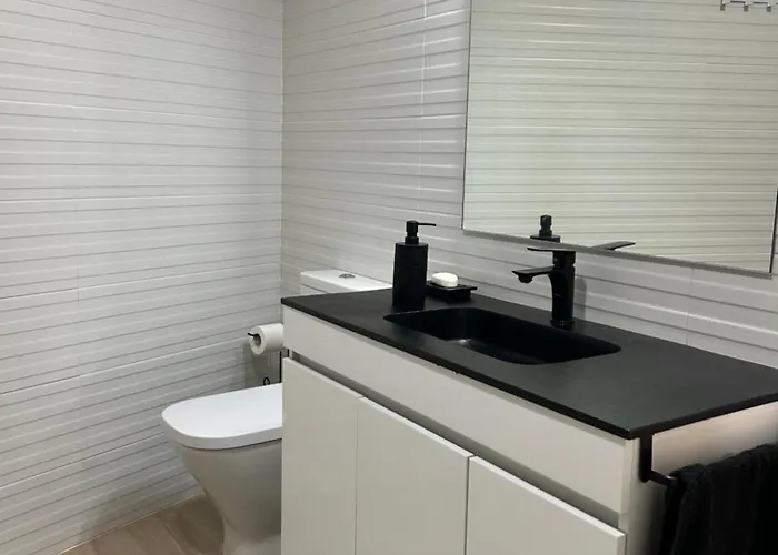 別荘 Acogedor Bajo En Meira *