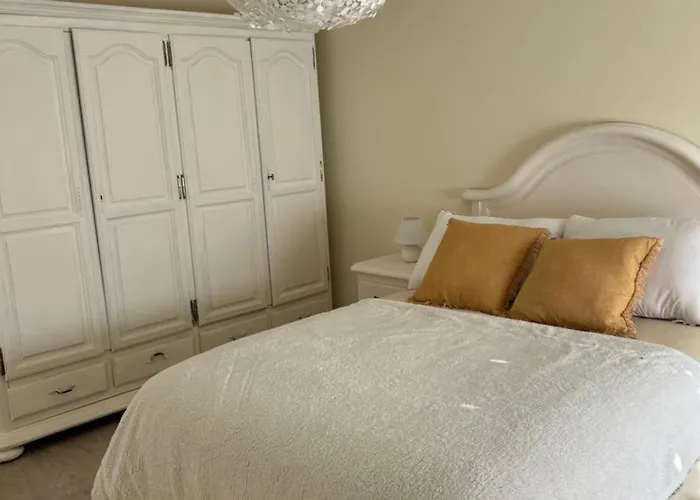 Acogedor Bajo En Meira 別荘