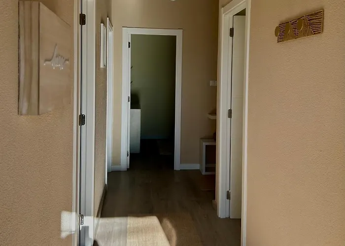 Acogedor Bajo En Meira Moaña