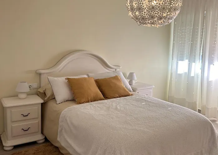 別荘 Acogedor Bajo En Meira